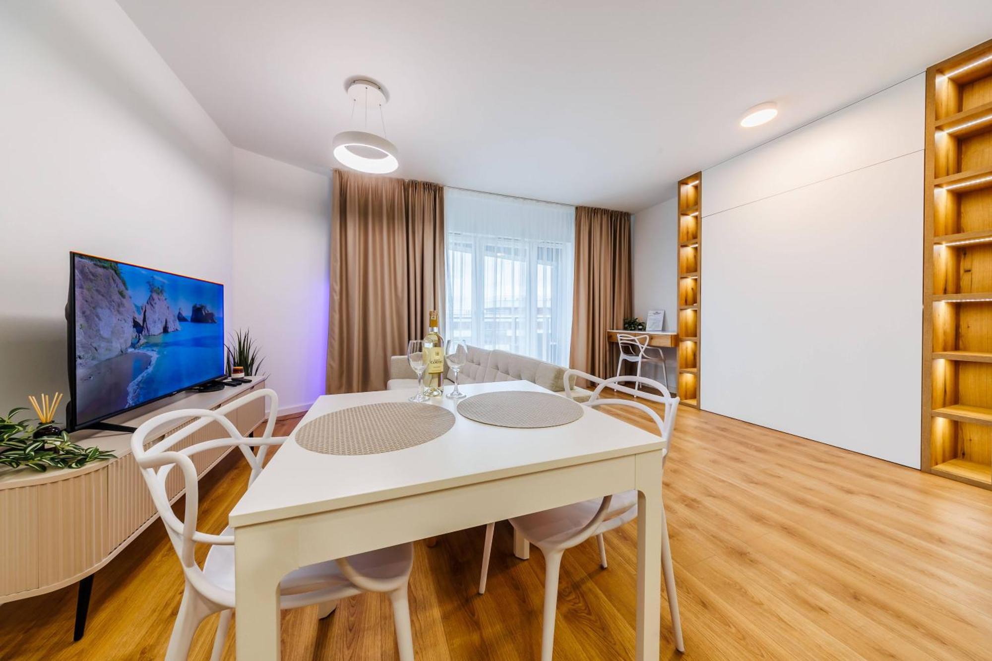 Premium Suite- City Center, Capital Towers, Free Parking Жешов Екстериор снимка
