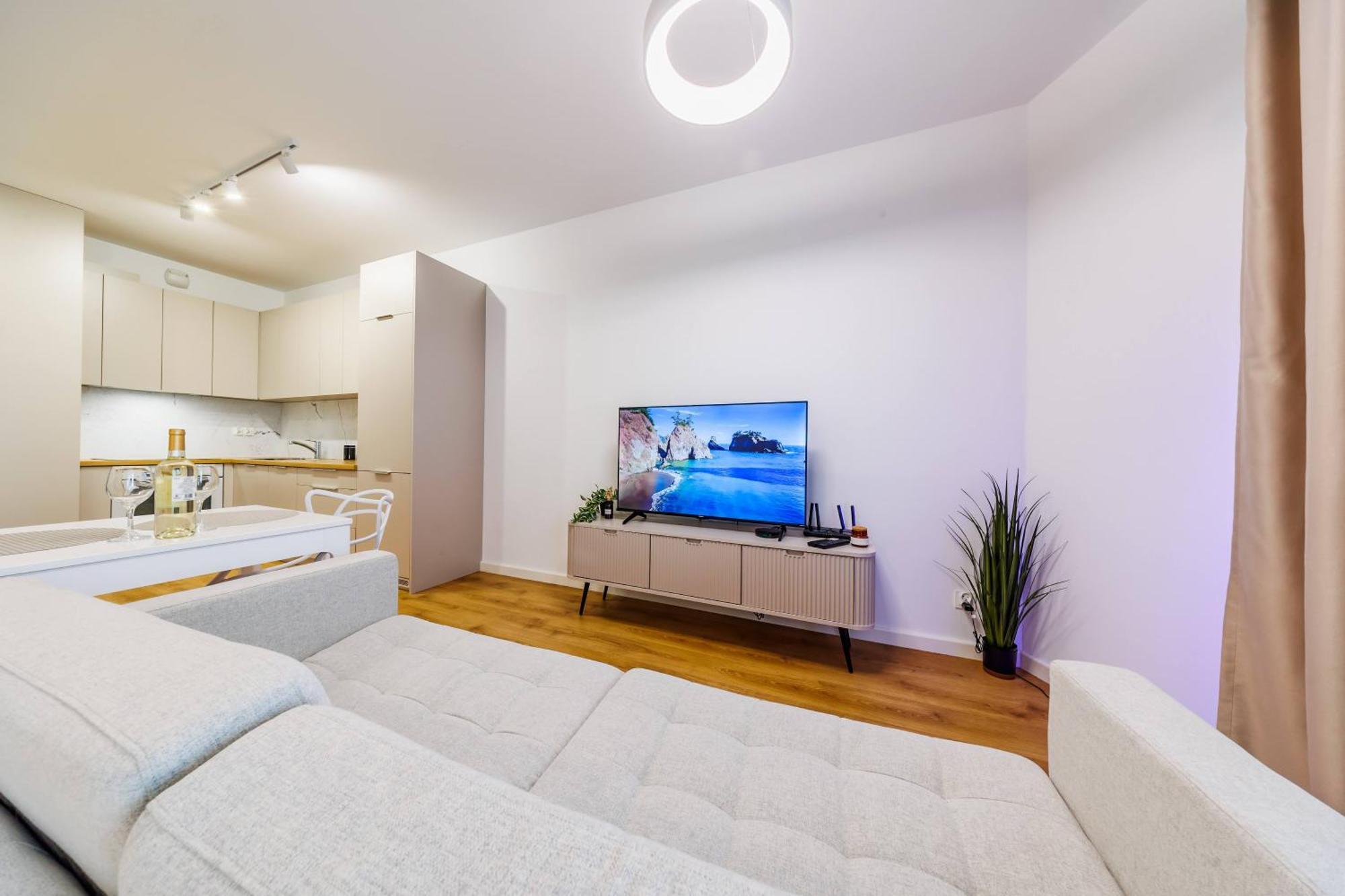 Premium Suite- City Center, Capital Towers, Free Parking Жешов Екстериор снимка